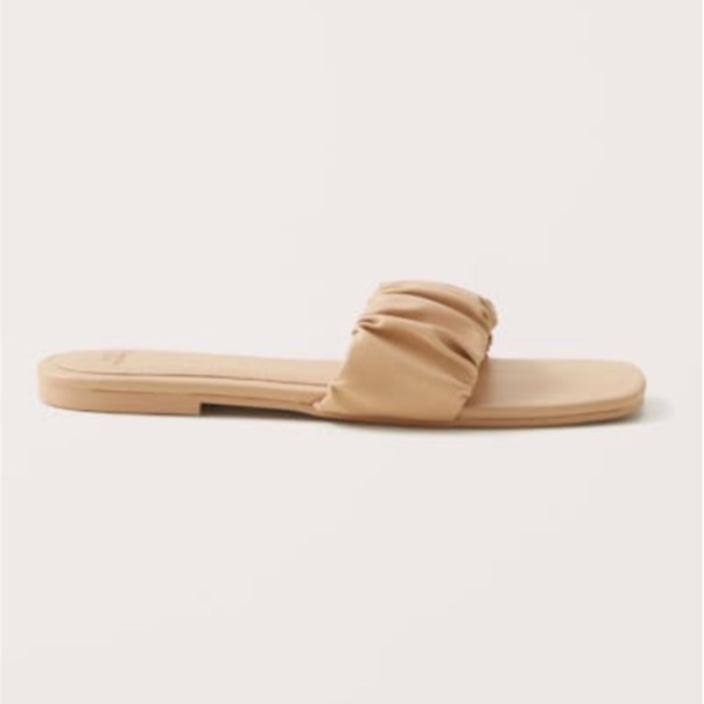 Abercrombie and Fitch nude sandals NWT